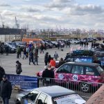 Startaufstellung des 1. Winter-BSC. 46 Starter, im Sommer sind es 250 Fahrzeuge
