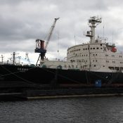 Die Lenin, der erste atomgetriebene Eisbrecher